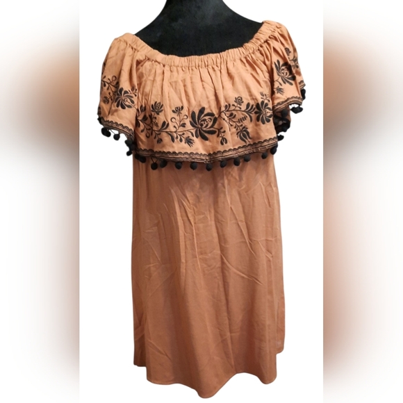 Umgee Tan Off-Shoulder Dress with Black Embroidery Med - Picture 1 of 11
